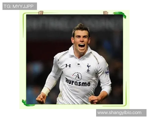 足球场上的传奇之路：那些闪耀星光的足球明星背后的故事与梦想